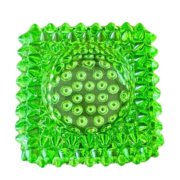 Fenton Green Glass Hobnail Salt Cellar - Picture 1 of 4